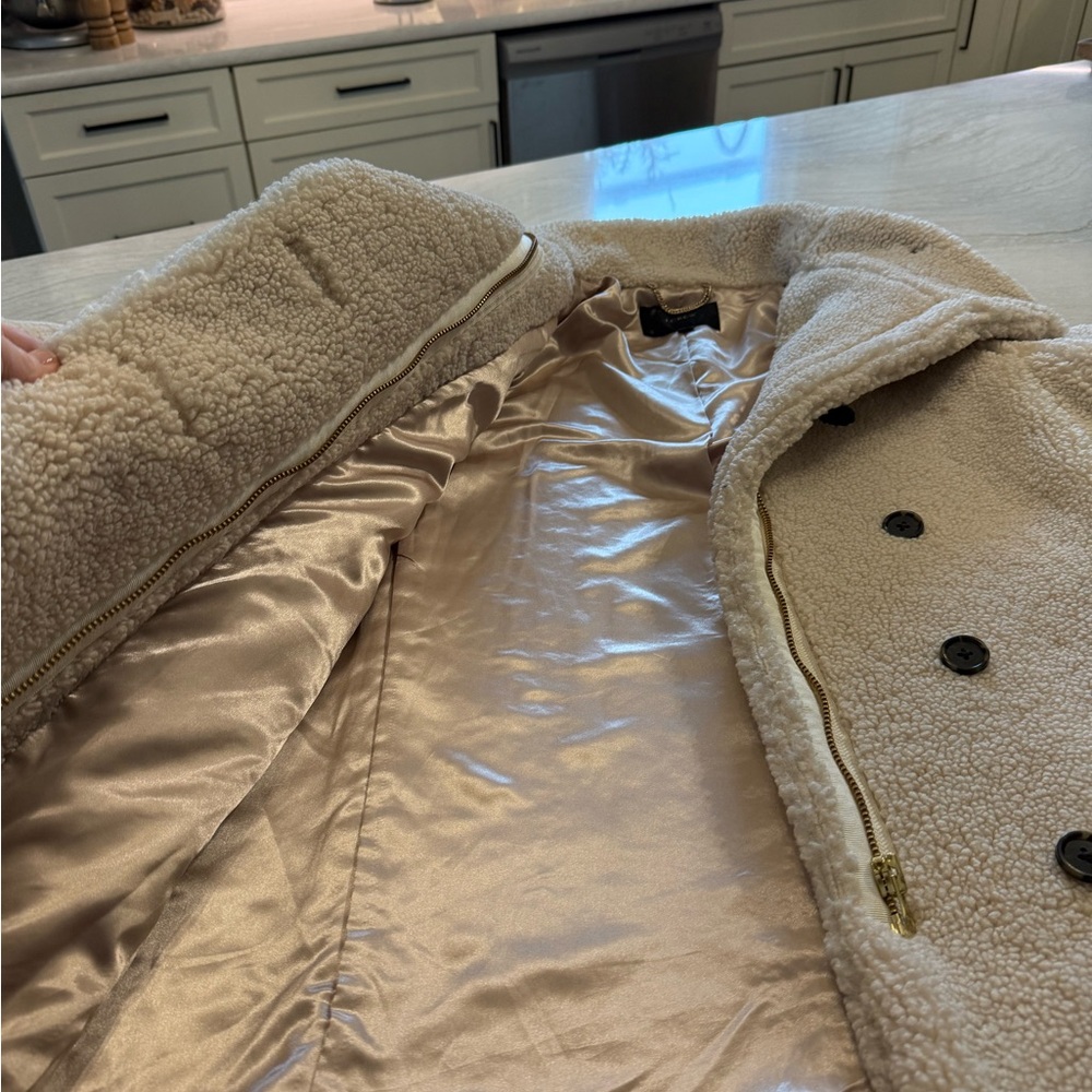 J Crew villa sherpa coat! Size 8 petite - Picture 6 of 12
